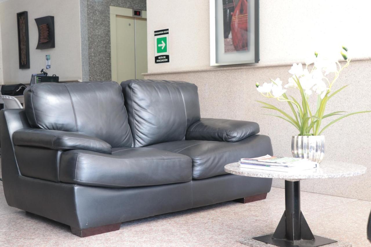 Hoteles Bogota Inn Lago Chico Zona Rosa Екстериор снимка