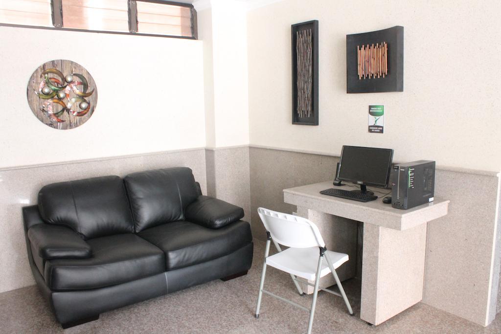 Hoteles Bogota Inn Lago Chico Zona Rosa Екстериор снимка