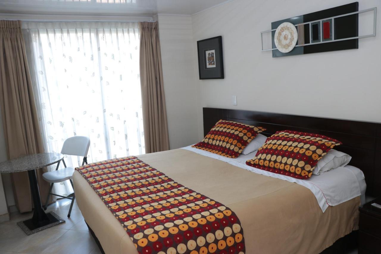Hoteles Bogota Inn Lago Chico Zona Rosa Екстериор снимка
